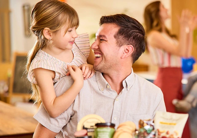 چرا کیف و کوله پشتی بهترین هدیه برای روز پدر است؟